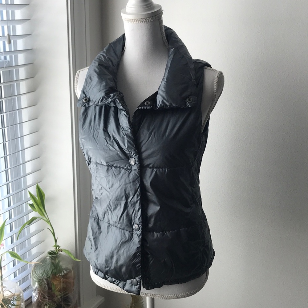 Old navy vest